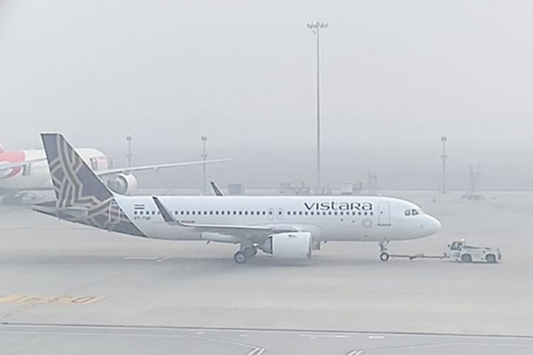 27 flights cancelled, several others delayed at Delhi airport due to fog