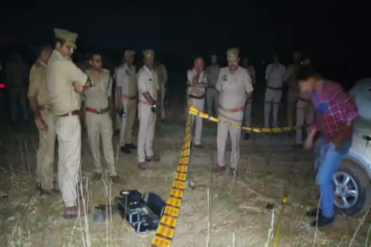 यूपी: बलिया में पुलिस पर फायरिंग के बाद चार बदमाश घायल, एक गिरफ्तार।