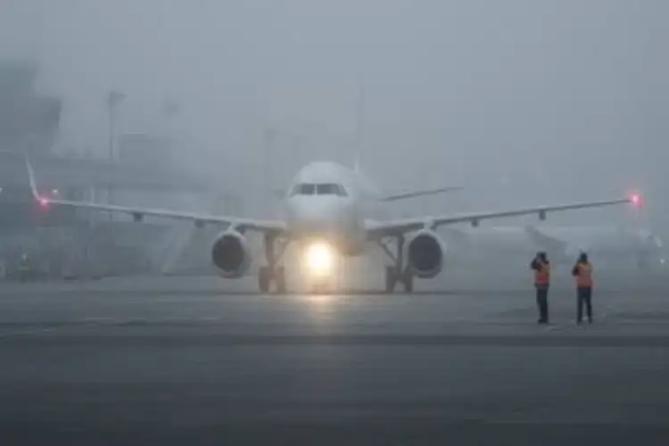 IndiGo issues travel advisory as fog disrupts flights over Bangalore, Amritsar