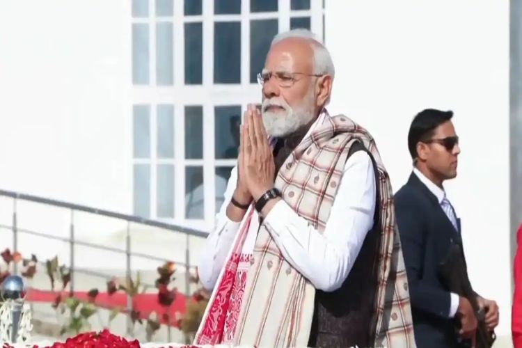 PM pays tribute to martyrs of Assam Movement at the memorial in Guwahati