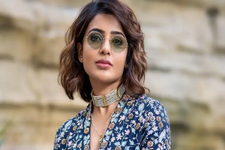 Samantha Ruth Prabhu maintains calm as she gets mobbed by fans, days after Nidhhi Agerwal incident