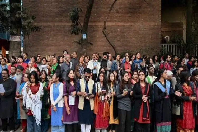 Bangladesh: Inqilab Moncho holds protest rally in Dhaka over killing of Osman Hadi