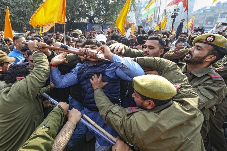 Protest outside Lok Bhawan in Jammu over medical college admission row, effigy of Lieutenant Governor burnt