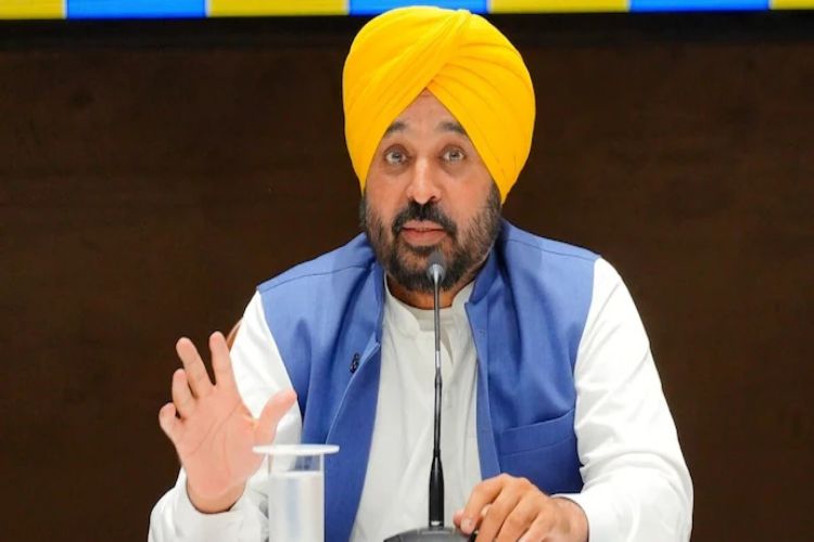 Punjab government begins removing liquor and meat stalls from Amritsar