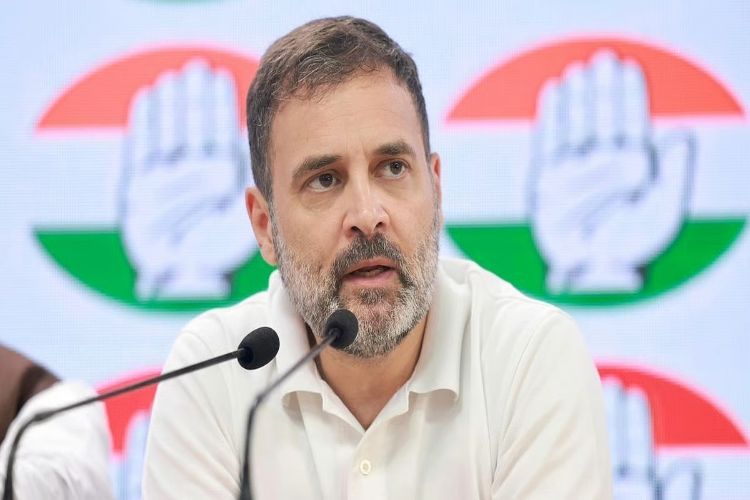 The Prime Minister took the decision to end MNREGA without consulting the Cabinet and Chouhan: Rahul
