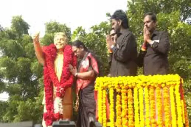 Leaders pay tribute to former DMDK chief Captain Vijayakanth in Chennai on his 2nd death anniversary