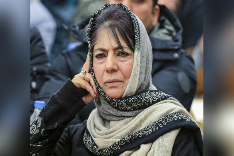 Kashmir: Several leaders, including Mehbooba, placed under house arrest ahead of students' protest against reservation policy