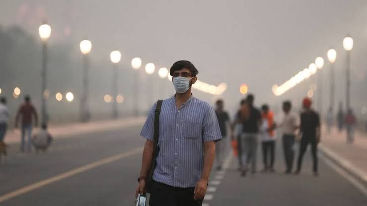 Delhi records hazardous Air Quality; residents urged to take precautions