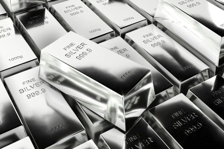 Silver futures rise 6% to record Rs 2.54 lakh per kg