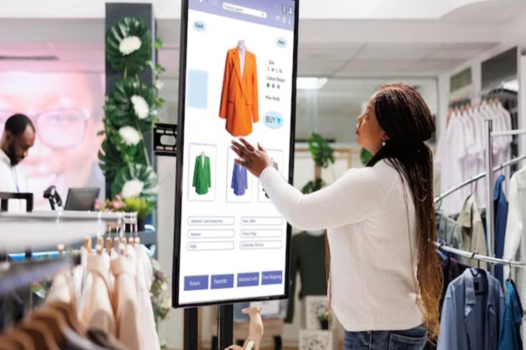 In 2025, the gap between planned purchases and immediate needs will be bridged.