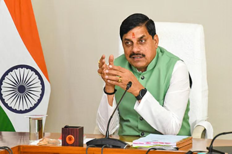 Chief Minister Yadav ordered an inquiry into the attack on the journalist in Sehore.