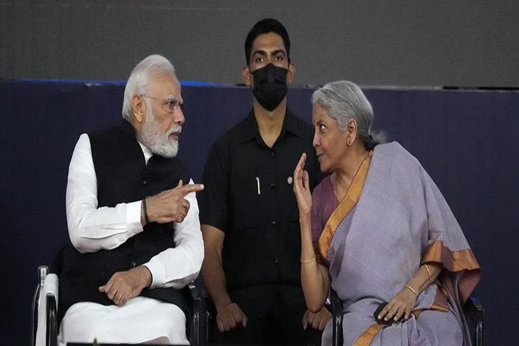 PM Modi meets economists ahead of Budget 2026-27