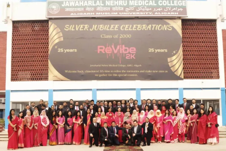 REVIBE 2K: Silver Jubilee Reunion of JNMC MBBS 2000 Batch concludes with dignity and pride