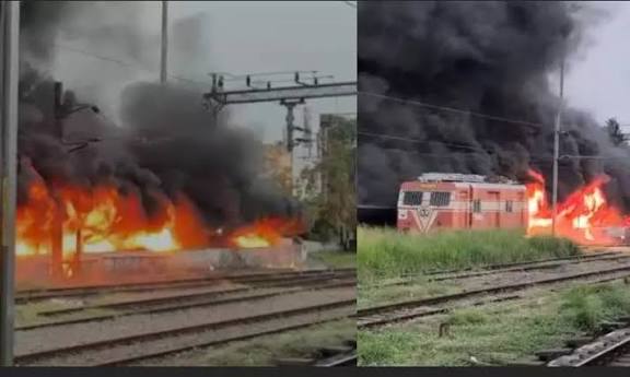 Fire breaks out at parking area of Thrissur railway station in Kerala, two-wheelers gutted