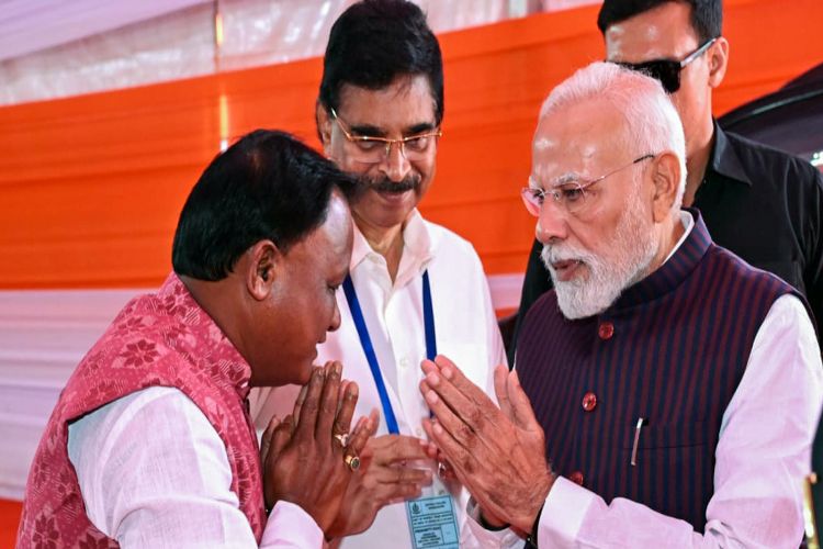 Modi wishes Odisha Chief Minister Mohan Charan Majhi on his birthday