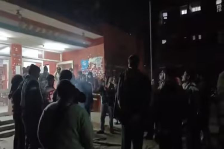 JNU takes serious note of videos of protesters raising objectionable slogans