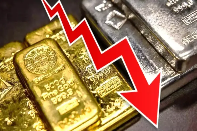 Gold and silver prices fall in futures trading due to profit-taking.