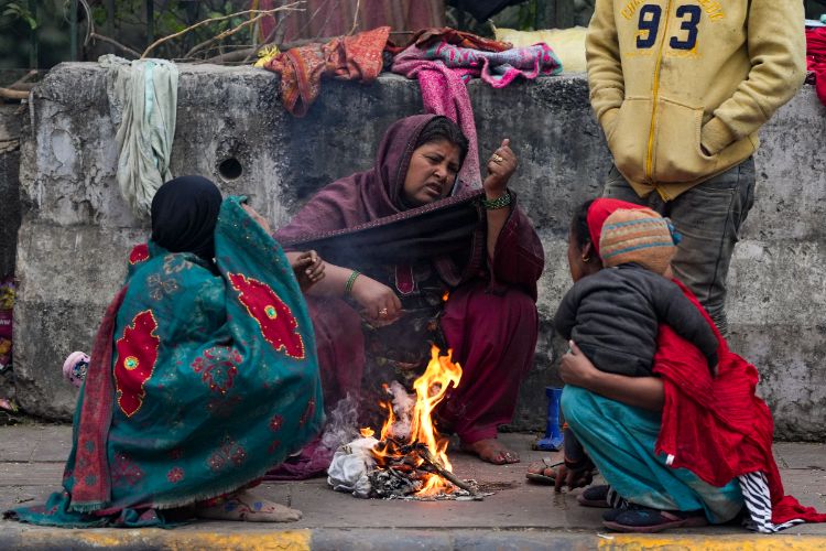 Severe cold in Delhi, minimum temperature reaches 5.8 degrees Celsius