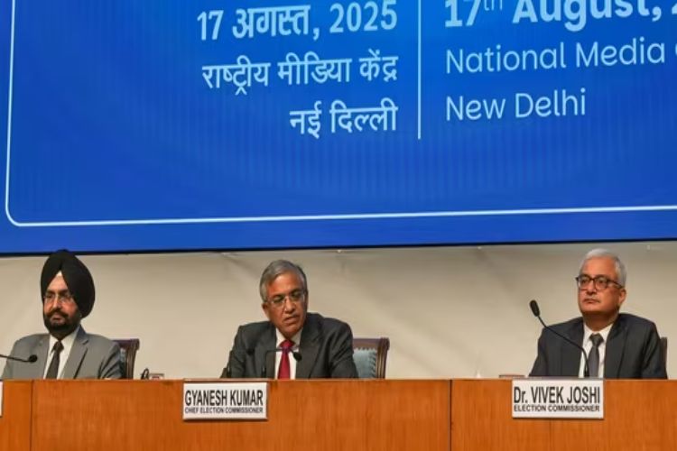 Election Commission holds meeting with Chief Electoral Officers ahead of International Conference