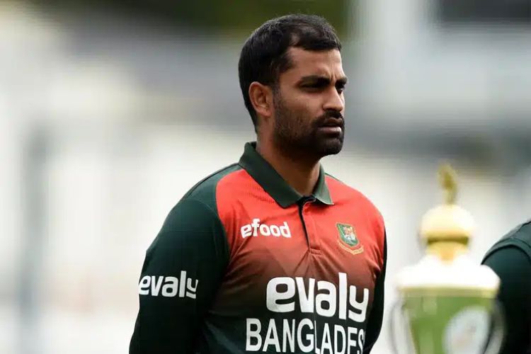 Don't be carried away by emotions, take decisions keeping the future in mind: Tamim Iqbal