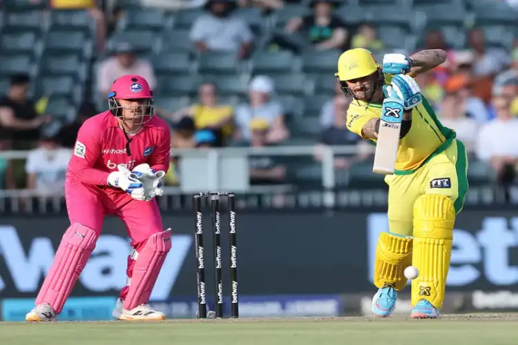 Du Plessis and James Vince shine before lightning abandons SA20 match