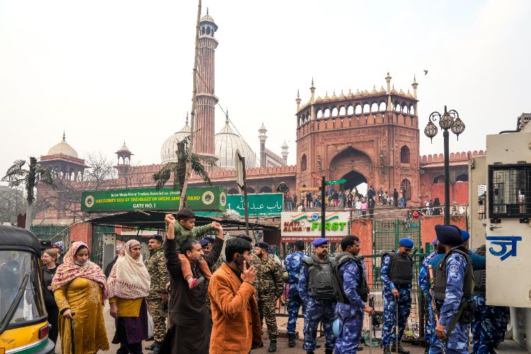 Delhi: Friday prayers held amid tight security, locals hope for return of normalcy