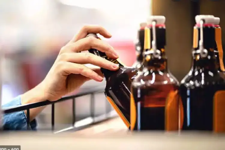 Himachal Pradesh govt to restart 'Sarkar Gaon Ke Dwar', imposes Rs. 10 milk cess on liquor, says state Technical Education Minister