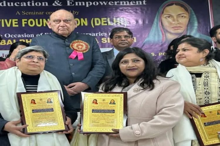 Dr. Najish Begum honored for her remarkable contribution in the field of women's education.