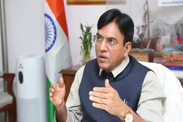 Mansukh Mandaviya, Pullela Gopichand, Leander Paes participate in 56th Fit India Sundays on Cycle