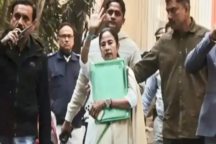 ED moves SC seeking CBI probe, accuses West Bengal CM, top police brass of obstructing money-laundering search