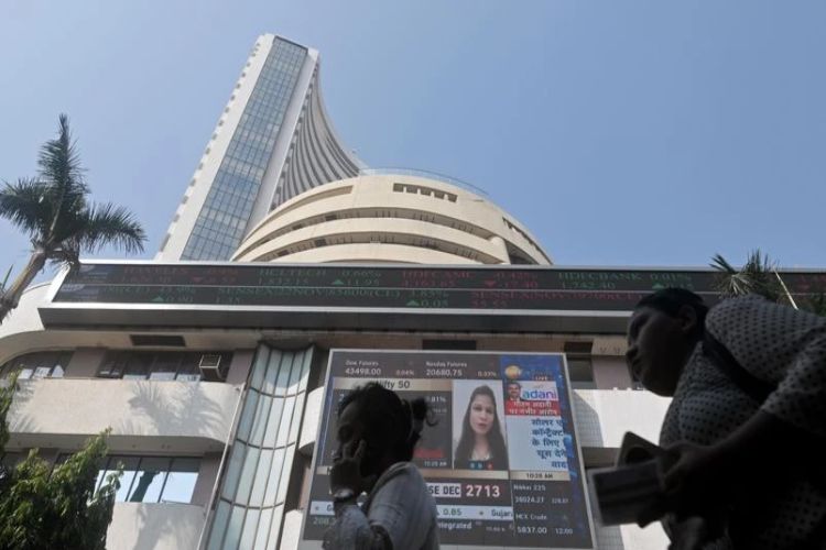 Sensex, Nifty fall after initial gains