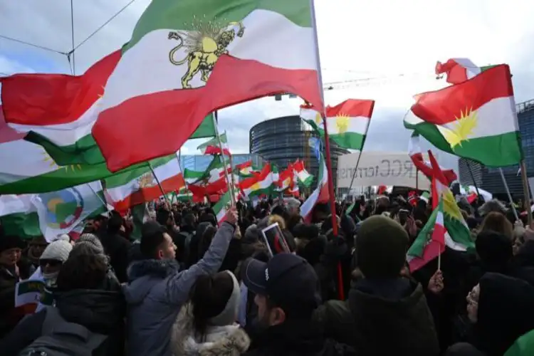 European Commission VP lauds Iran's anti-regime protesters