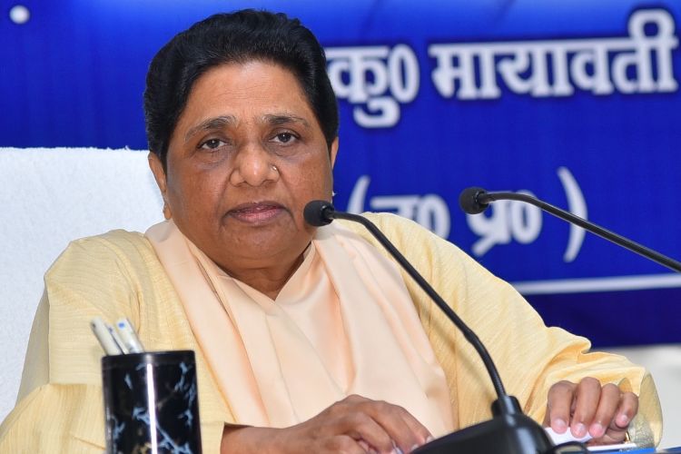 A bulb fuse caused a short circuit during Mayawati's press conference, filling the room with smoke, but everyone is safe.