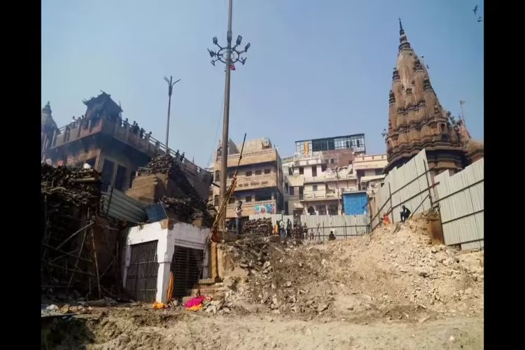 No idol was damaged at Manikarnika Ghat: Varanasi District Magistrate