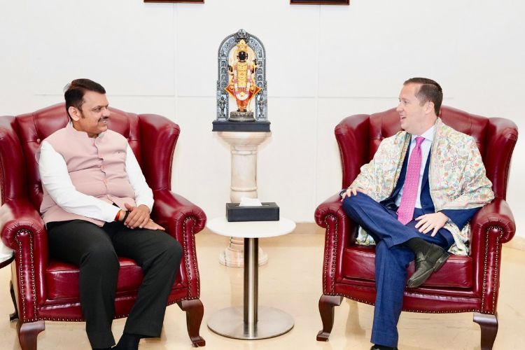 Maharashtra: Fadnavis, US Ambassador Gore discuss investment and trade ties