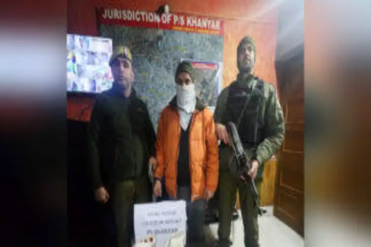 Srinagar Police arrests 