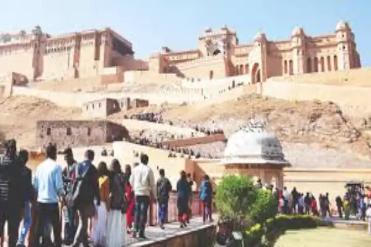 Rajasthan: Travellers flock to Jaipur in peak season; tourism business witnesses massive surge