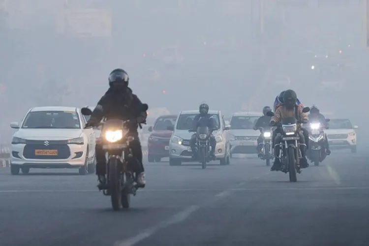Air quality in Delhi is 'very poor', with an AQI of 341 recorded.