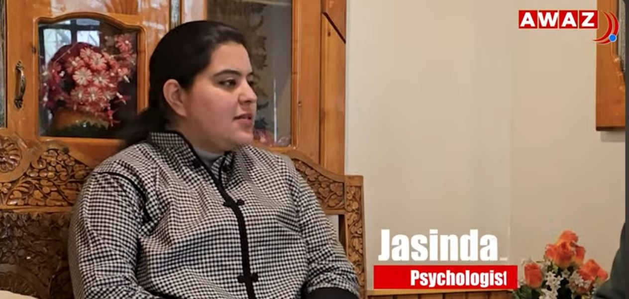Boys or girls: Who is more prone to depression? Learn from psychologist Jasinda Mir.