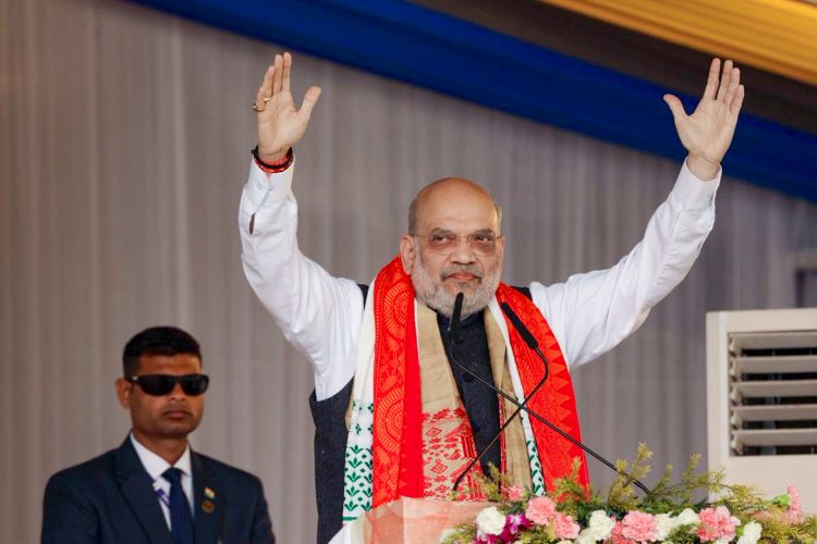 Rahul insulted the Northeast by not wearing a 'gamosa' at the President's 'At Home' event: Shah