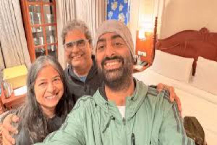 Vishal Bhardwaj calls Arijit Singh's decision to quit playback singing 'inappropriate'