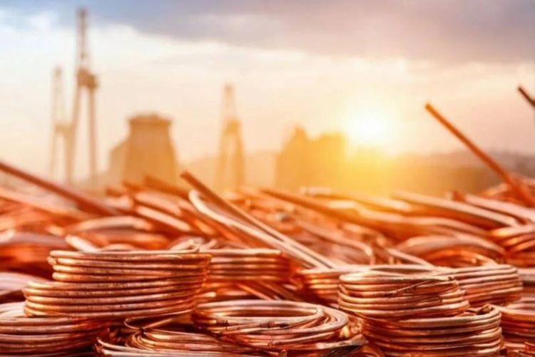 Copper futures rise on increased spot demand