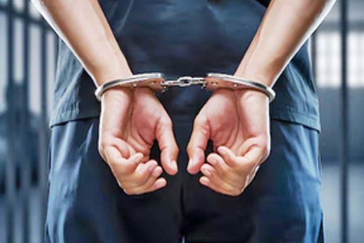 Two British nationals served leave notices for putting up political posters in Pushkar