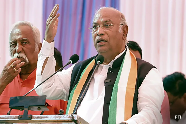 Kharge's attack: India-US agreement affects farmers, insults Parliament.