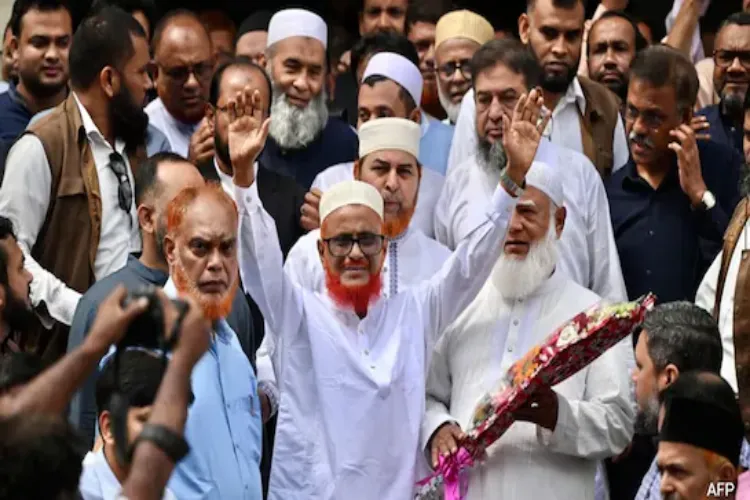 Ahead of the Bangladesh elections, Jamaat-e-Islami makes a major announcement: promising 'cooperative relations' with India.