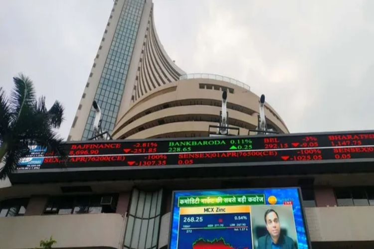 Domestic stock markets fall in early trade after three sessions of gains