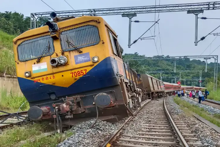 Chennai-New Jalpaiguri Express derails in Odisha, CPRO reports no casualities or injuries