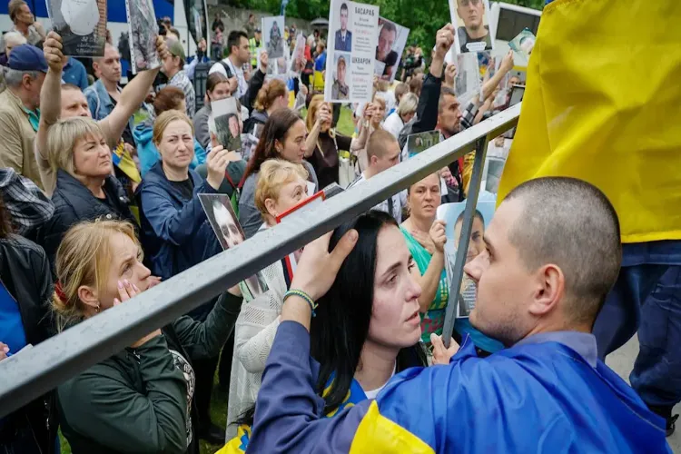 A moment of humanitarian relief in the Russia-Ukraine war 157 prisoners exchanged on each side, but the conflict continues.
