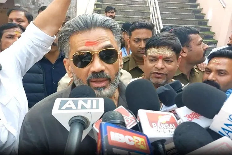 MP: Suniel Shetty offers prayers at Mahakaleshwar Temple after success of 'Border 2'