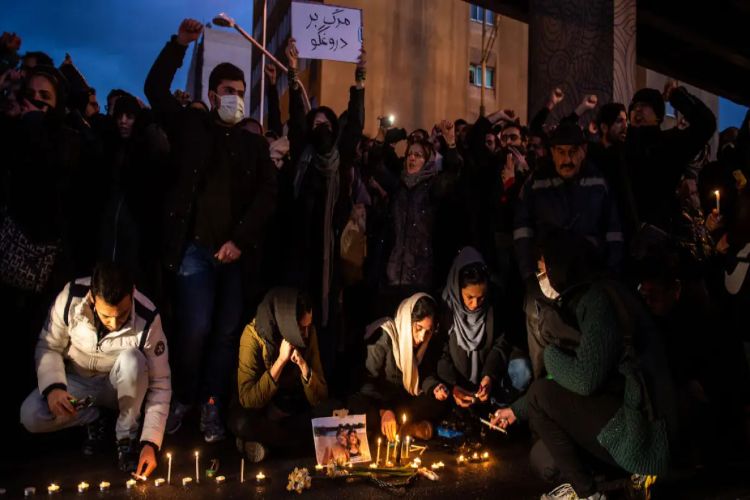 Iran's president apologizes to the 